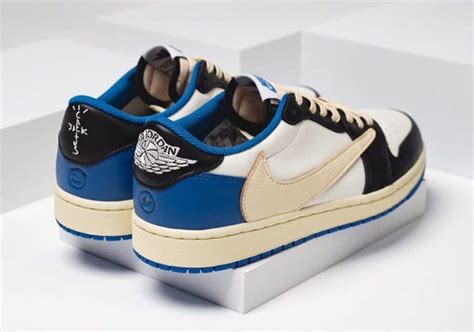 Jordan 1 Retro Low OG SP Fragment x Travis Scott.